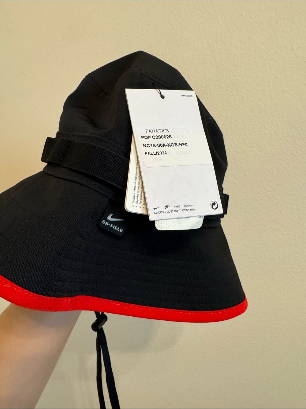 Nike Georgia Sideline Apex Boonie
Dri-FIT College Bucket Hat - Picture 5 of 9